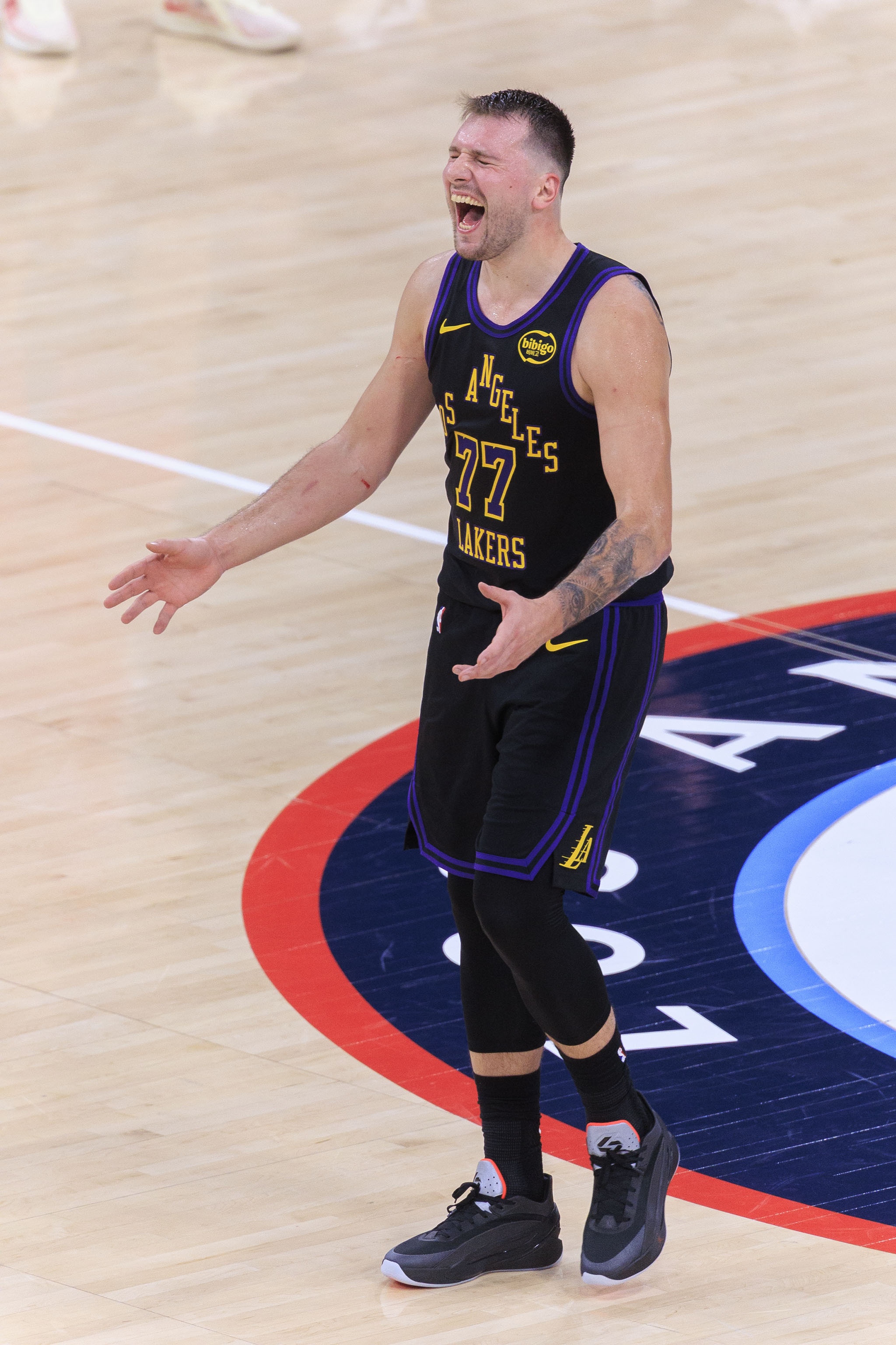 里程悲!东契奇常规赛生涯助攻数突破4000大关