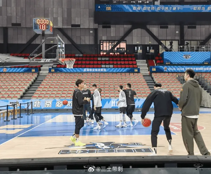 媒体人：赵睿&amp;amp;曾凡博参加了踩场训练，北控男篮基本也都在
