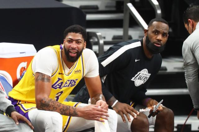 开云权威入口-双星闪耀助湖人继续进步，戴维斯三分线外投得更准